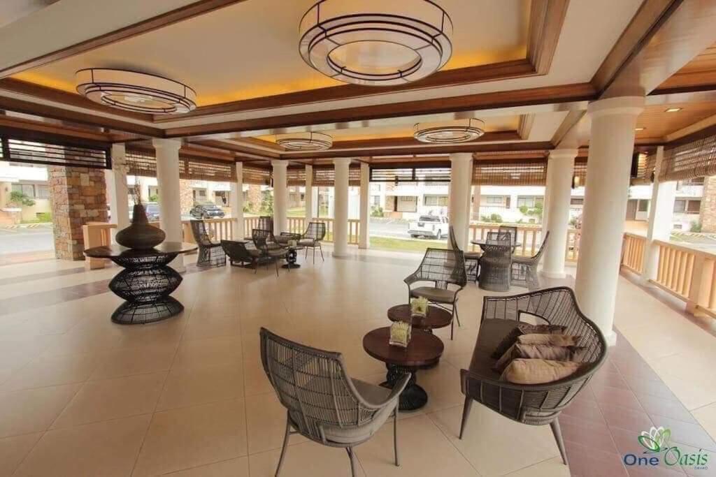 Cozy 2Br With Free Pool Beside Sm City Mall Davao Exterior photo